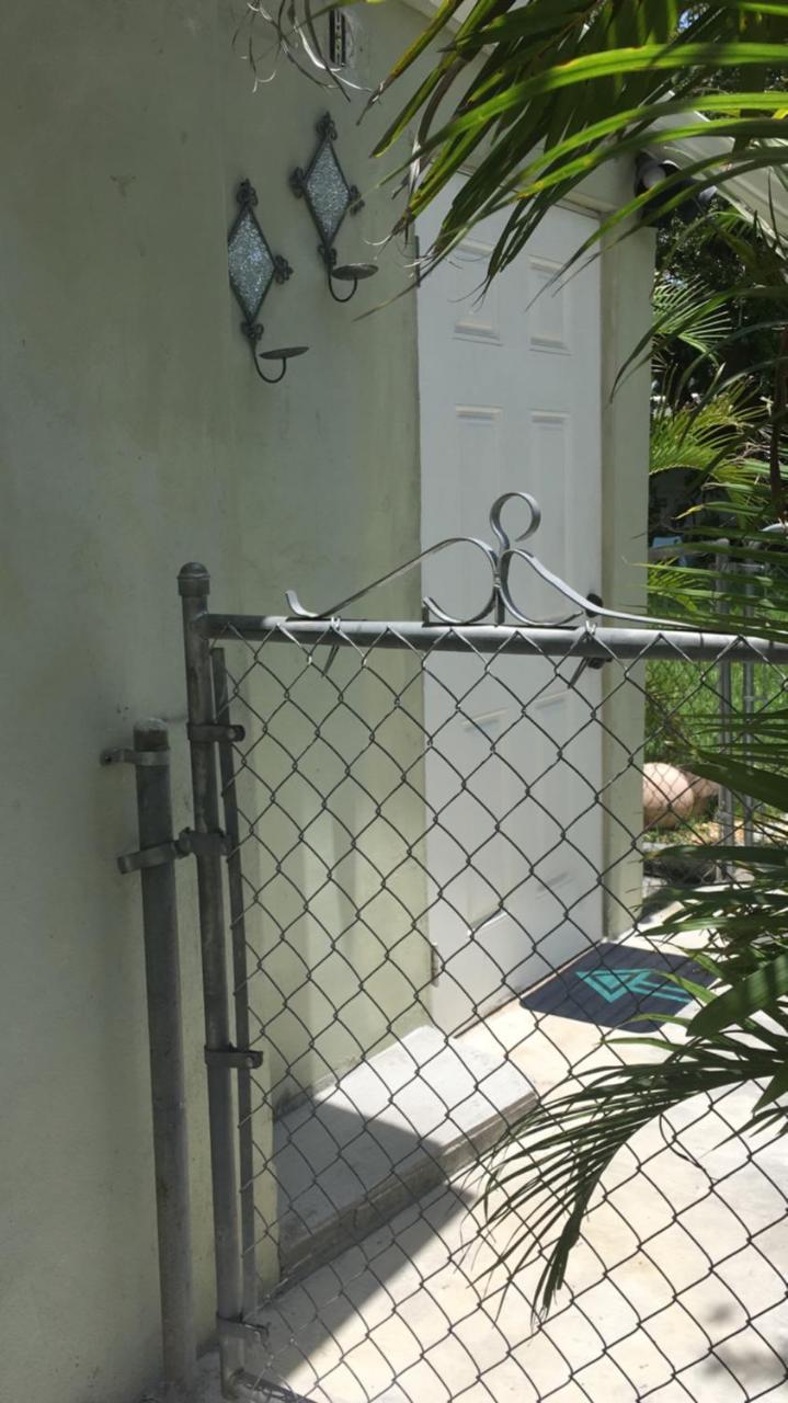 Miami Private Guest House Miami Springs Exterior photo